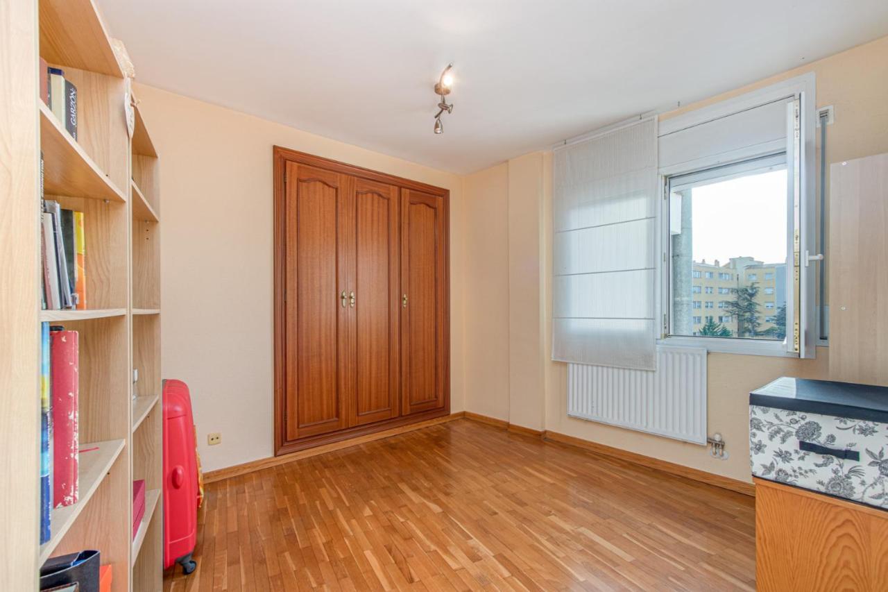 Dali City Apartamento Figueres  Zewnętrze zdjęcie