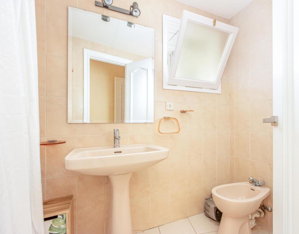 Dali City Apartamento Figueres  Zewnętrze zdjęcie